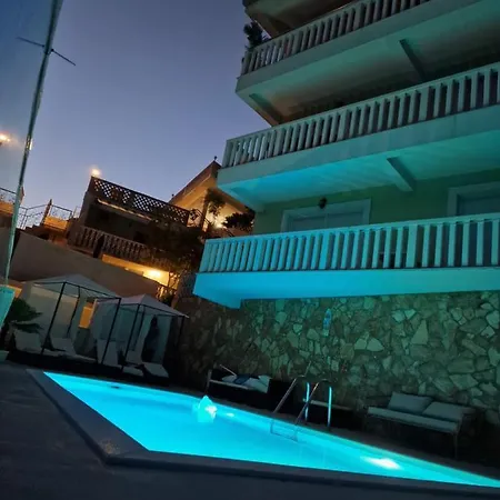 Big Panorama Villa, For 21 Person In Omis Holiday home Celina