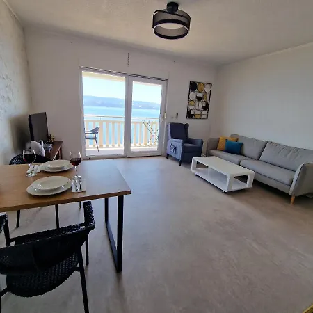 Big Panorama Villa, For 21 Person In Omis